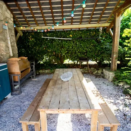 Jolie Maison En Pierre Proche De La D'omaha *